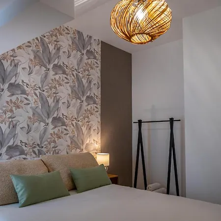 Florentia San Nicolas Apartment